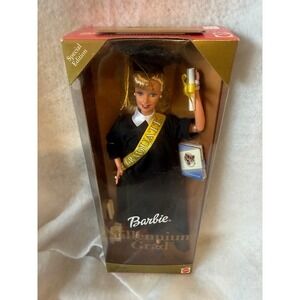 Barbie Millennium Grad Special Edition Graduate Doll 2000 Mattel‎